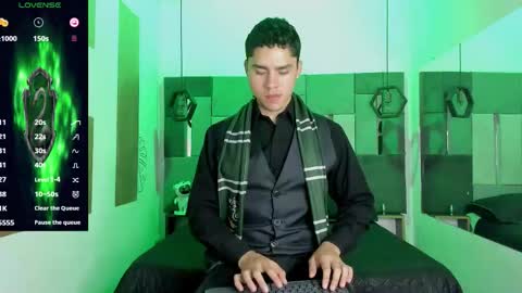 Liam online show from December 4, 12:01 pm