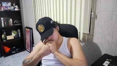 liamrides online show from May 30, 11:27 pm