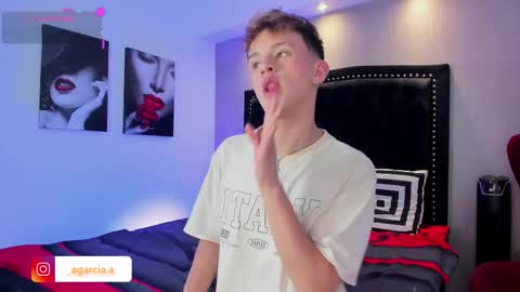 liam online show from February 22, 6:48 am