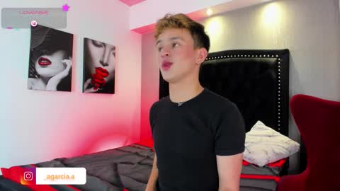 liam online show from February 19, 5:26 am