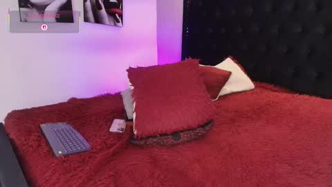 liam online show from November 26, 6:16 am