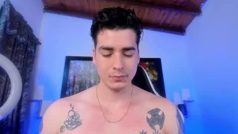 liamwyatt_ online show from November 19, 3:28 am