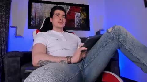 liamwyatt_ online show from June 28, 3:23 am