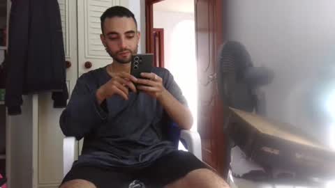 lian_mike203523 online show from October 12, 9:53 pm