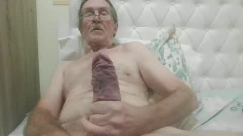 Snapshot of lickittostickit chatting on January 9, 7:52 am lickittostickit online show from January 9, 7:52 am