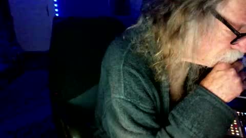 Snapshot of lickyouryoni chatting on October 29, 2:42 pm LickYourYoni online show from October 29, 2:42 pm