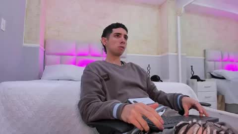 L I I A M online show from March 4, 5:32 am