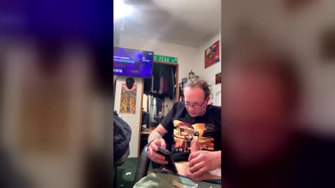 liquid187 online show from April 6, 10:49 am