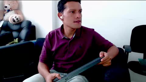 Manu online show from March 10, 9:18 pm