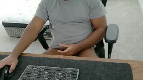 livetribber online show from February 21, 8:21 pm