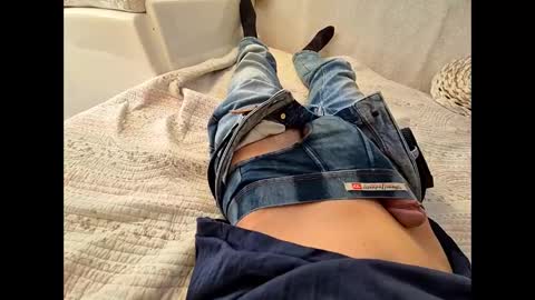 Snapshot of lo82 chatting on January 23, 3:43 pm Lo82 online show from January 23, 3:43 pm