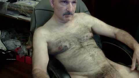 loades182025 online show from September 27, 5:27 am