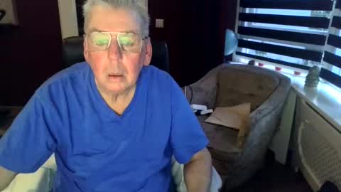 Snapshot of loebet chatting on February 9, 4:40 pm Loebet online show from February 9, 4:40 pm