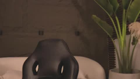 logan_varela online show from February 22, 12:29 pm