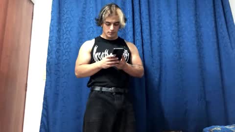 Logan online show from December 24, 4:22 am