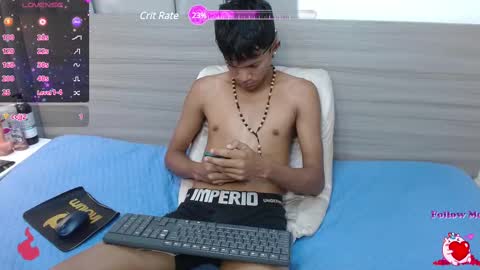 Snapshot of loistwink_1 chatting on December 15, 1:43 pm LOUIS online show from December 15, 1:43 pm