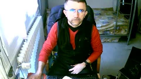 Snapshot of lokoum39 chatting on January 23, 3:54 pm lokoum39 online show from January 23, 3:54 pm