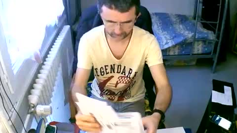 Snapshot of lokoum39 chatting on December 27, 3:27 pm lokoum39 online show from December 27, 3:27 pm