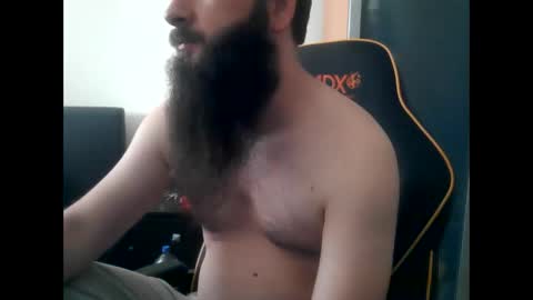 london_man1988 online show from March 19, 10:51 am