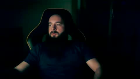 london_man1988 online show from February 3, 7:10 pm