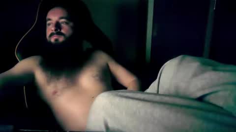 london_man1988 online show from January 6, 9:43 pm