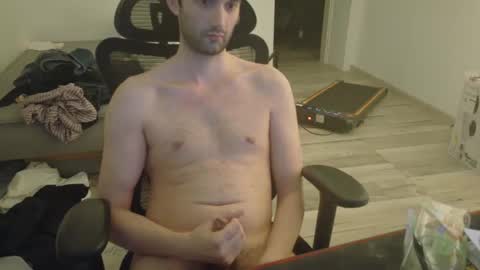 londonboy918070 online show from March 1, 10:21 pm