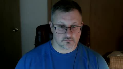 lookin75 online show from October 21, 3:42 am