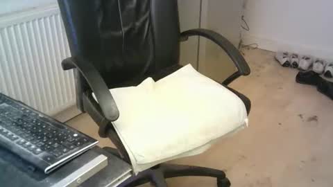 Lookingforx666 online show from April 14, 3:50 am