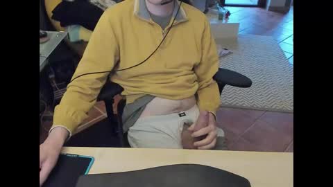 loomie online show from February 13, 7:45 am