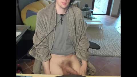 loomie online show from November 8, 9:01 am