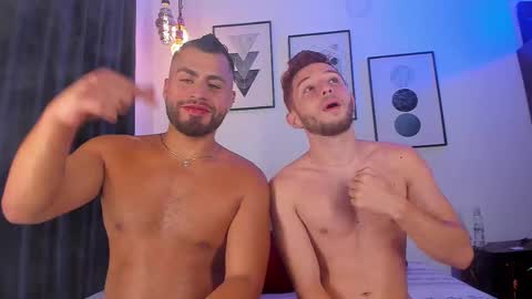 Snapshot of los_juanes chatting on February 11, 11:54 pm JUAN  JUAN online show from February 11, 11:54 pm