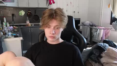 louie_evans online show from March 14, 10:11 am