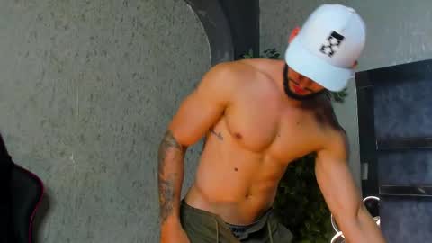 Louis online show from November 19, 10:31 pm