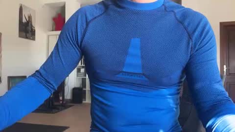 Loveisperfect online show from March 22, 9:36 am