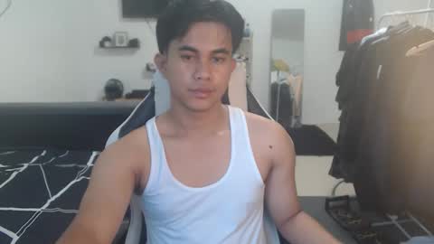 loverboyph04 online show from December 17, 2:30 am