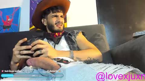 lovexjuxn77 online show from March 3, 7:54 pm