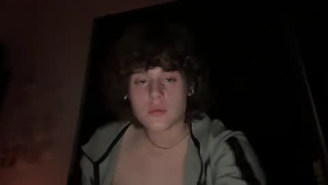 luca20y_ online show from April 27, 3:03 am