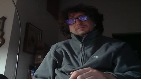 luca78 online show from December 15, 10:37 pm