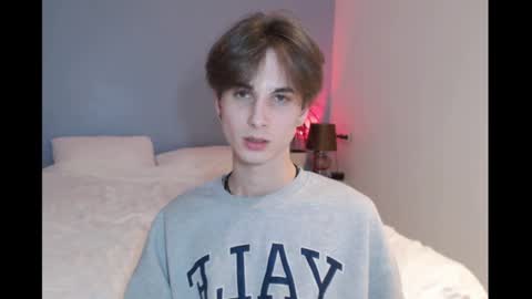 lucacharm online show from December 21, 9:58 pm