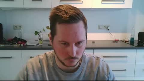 Snapshot of lucas1996_ chatting on February 18, 11:00 am Lucas online show from February 18, 11:00 am