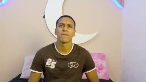 lucas837481 online show from July 16, 11:17 am