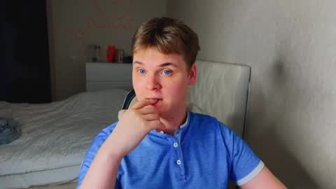 Lucas Gill online show from February 3, 2:53 am