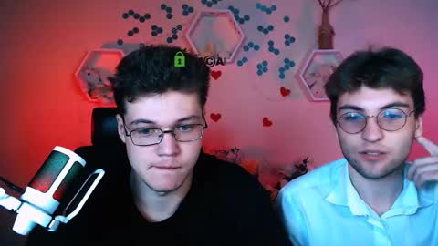 lucas_long_ online show from October 17, 7:51 pm