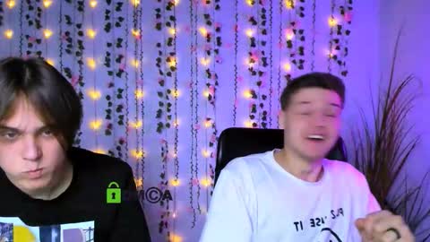 lucas_long_ online show from October 4, 6:57 pm