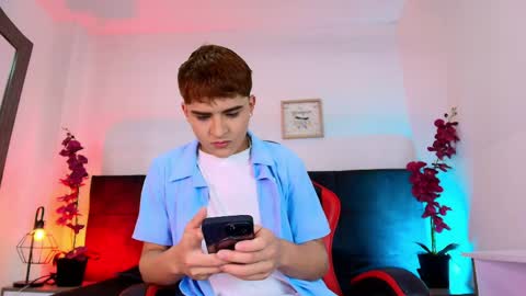 Lucas lovee online show from April 11, 1:25 pm