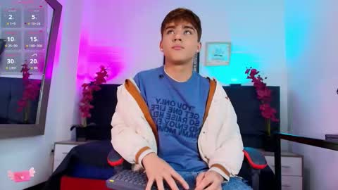 Lucas lovee online show from March 8, 1:37 pm