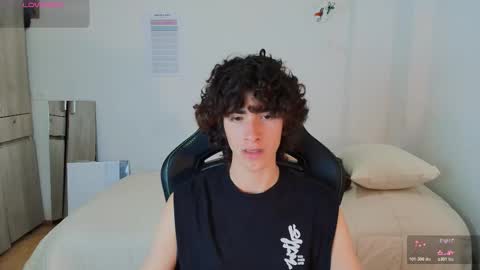 lucas_xo online show from February 15, 11:13 pm