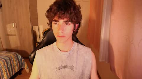 lucas_xo online show from September 22, 4:12 am