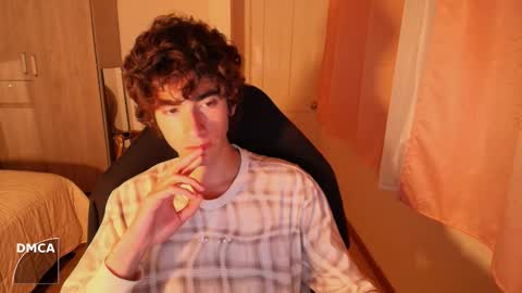 lucas_xo online show from September 29, 1:15 am