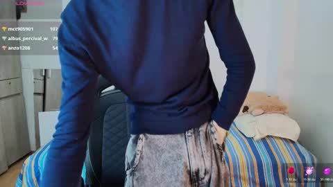 lucas_xo online show from February 21, 6:36 am
